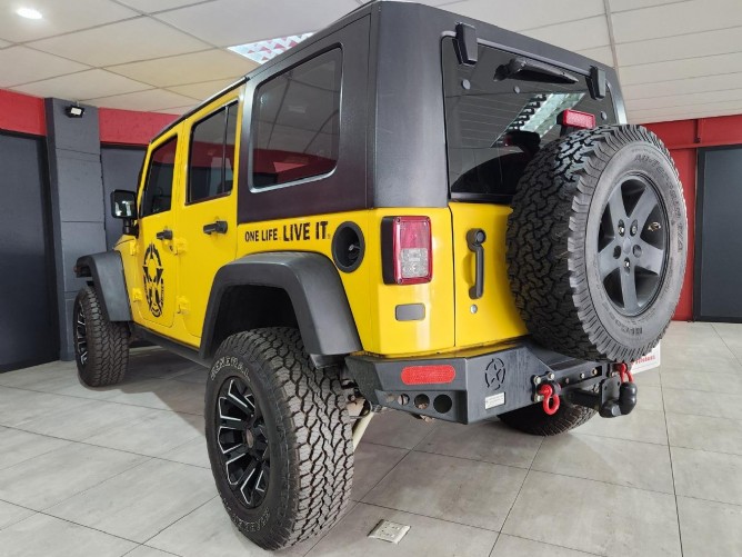 Jeep Wrangler 3.8 Sahara Unlimited Auto