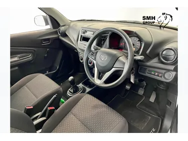 Toyota Vitz 1.0