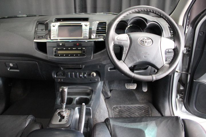 TOYOTA FORTUNER 3.0 D-4D R/B A/T