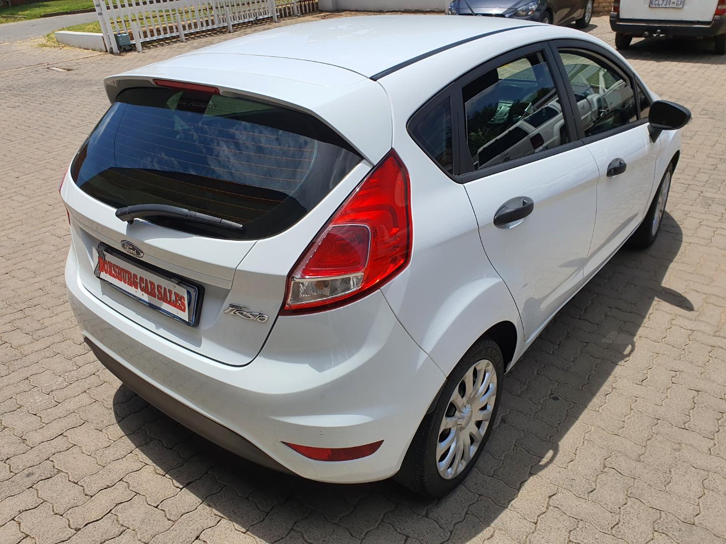 2017 Ford Fiesta 5-door 1.4 Ambiente