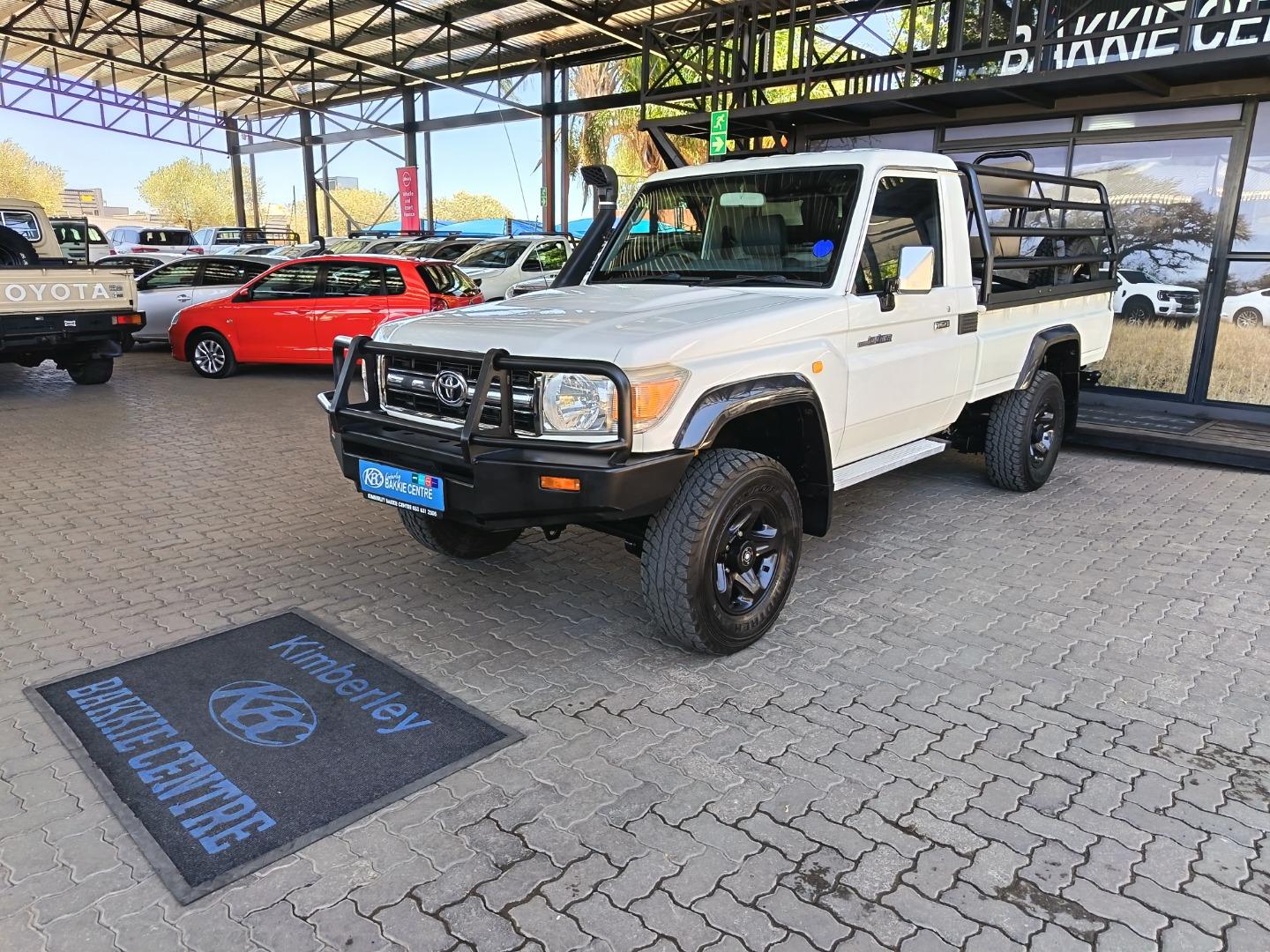2013 Toyota Land Cruiser 79 Land Cruiser 79 4.0 V6