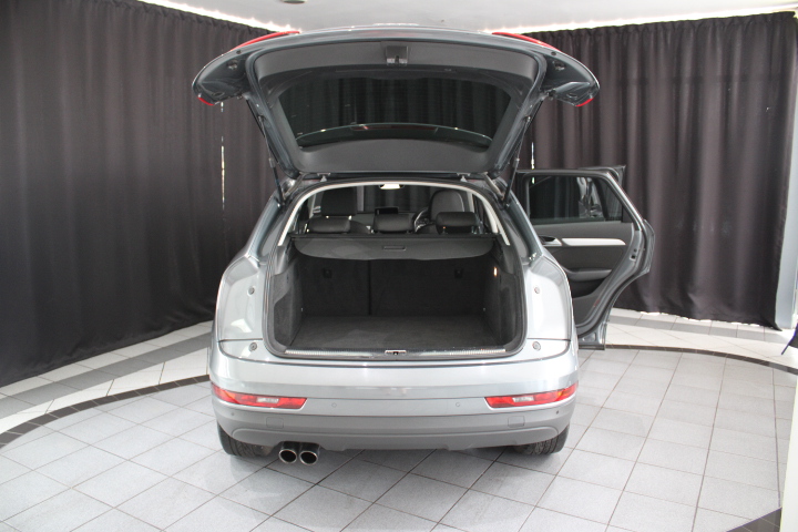 AUDI Q3 1.4T FSI STRONIC