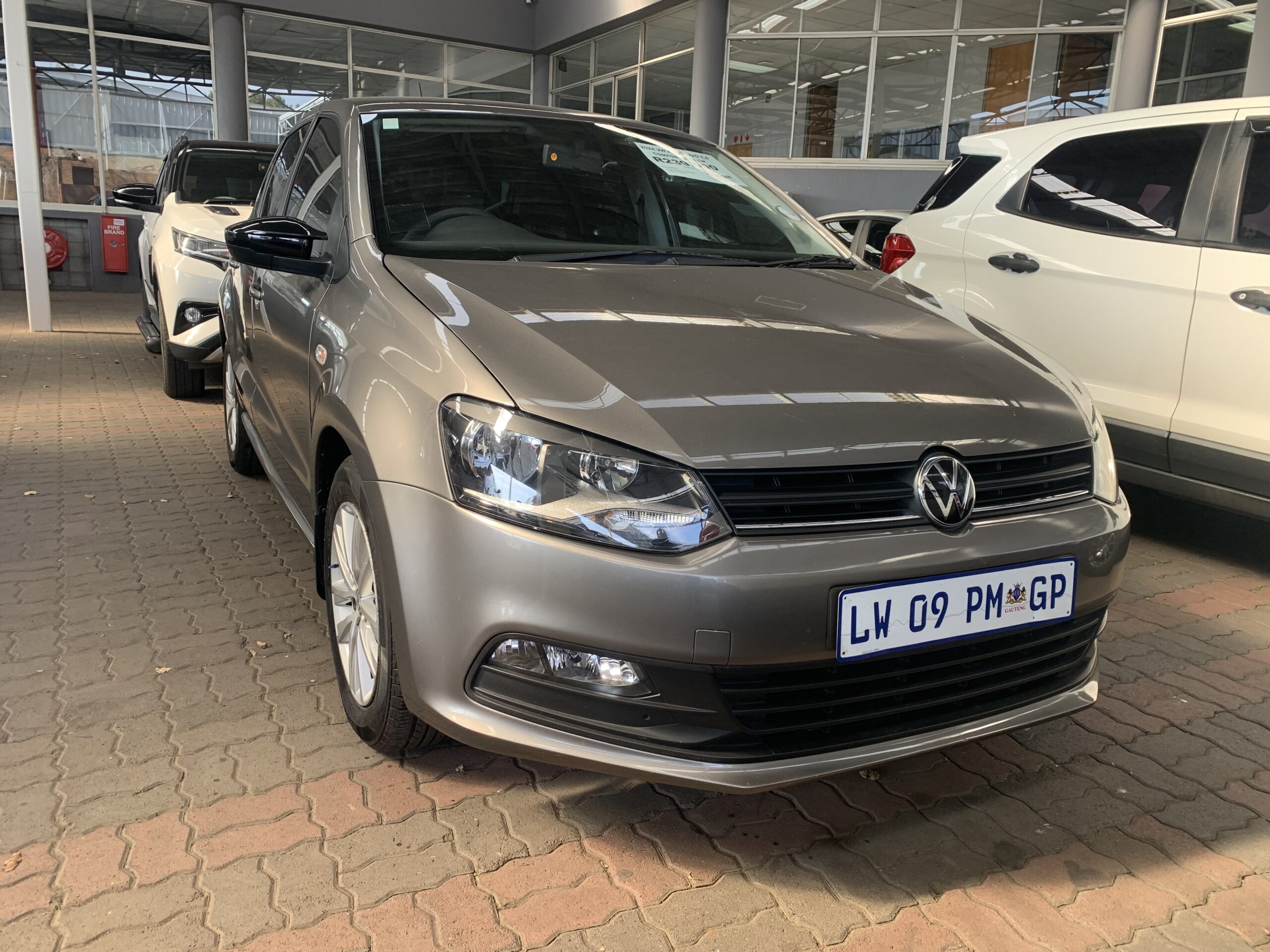 2024 VOLKSWAGEN POLO VIVO 1.6 COMFORTLINE TIPTRONIC
