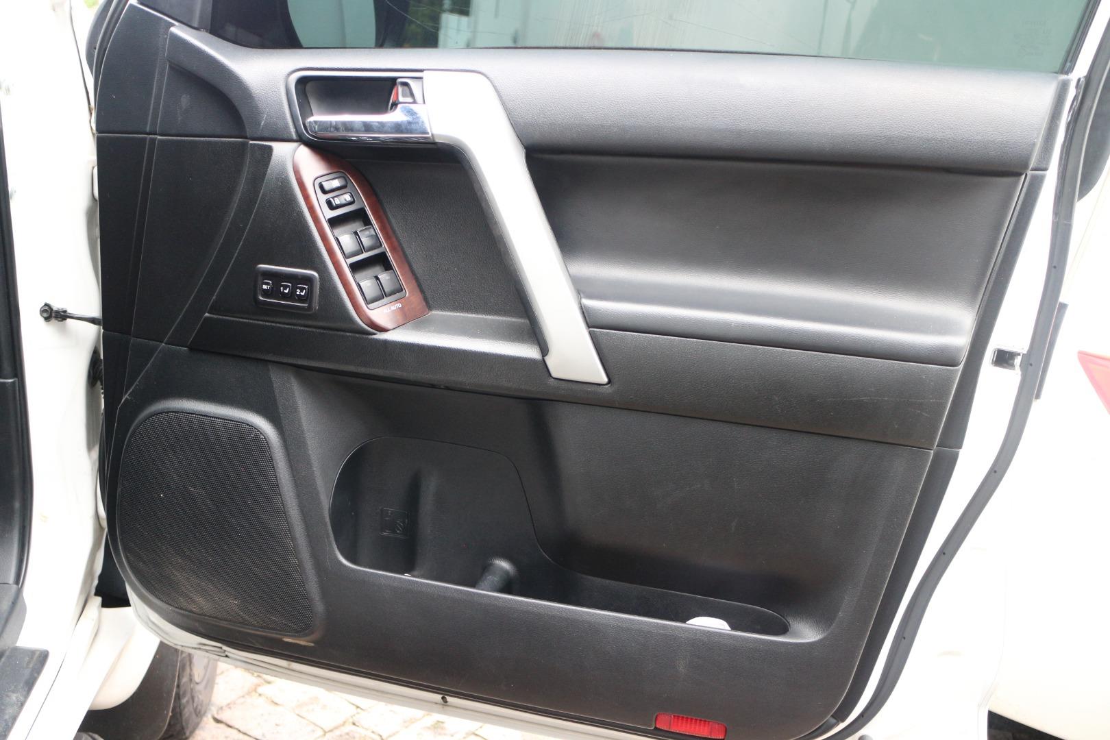 2017 Toyota Land Cruiser Prado VX V6 Auto 8-Seat