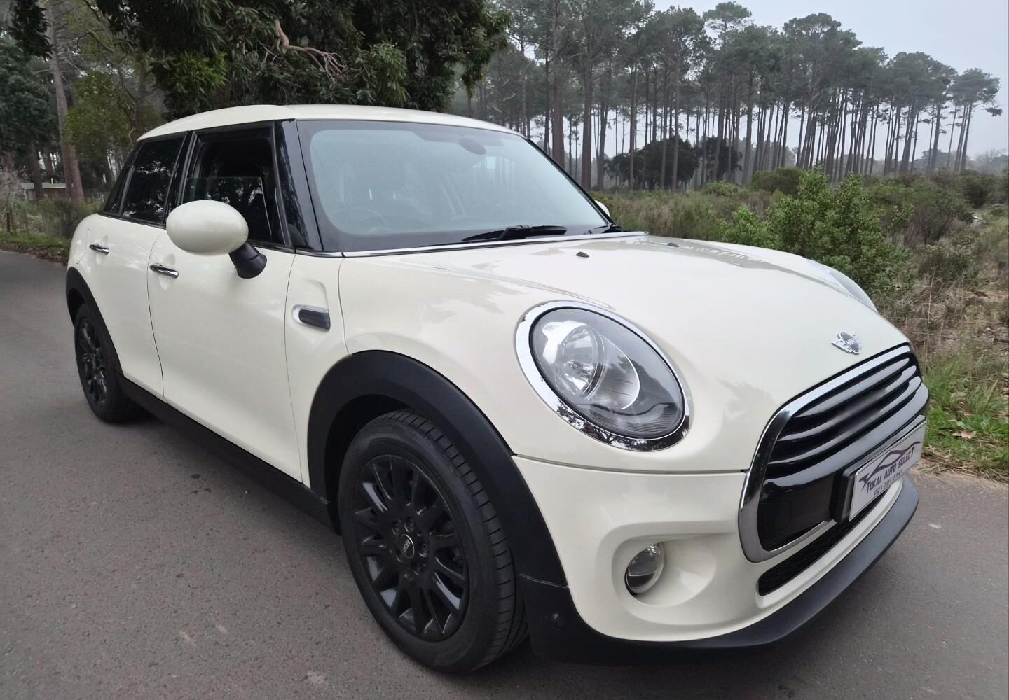 2017 MINI Hatch Cooper Hatch 5-Door