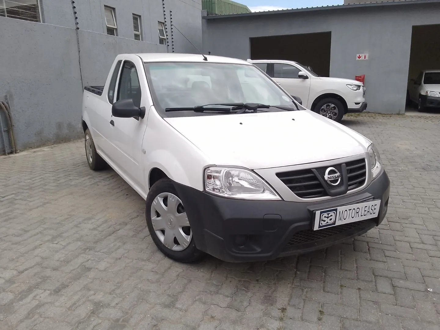 2023 Nissan Np200/1.6 STEALTH LIMITED EDITION
