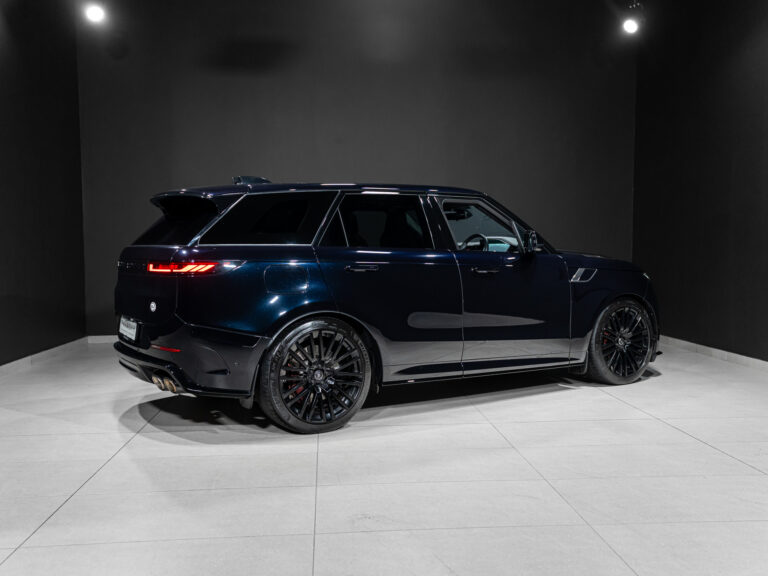 2025 Land Rover Range Rover Sport SV