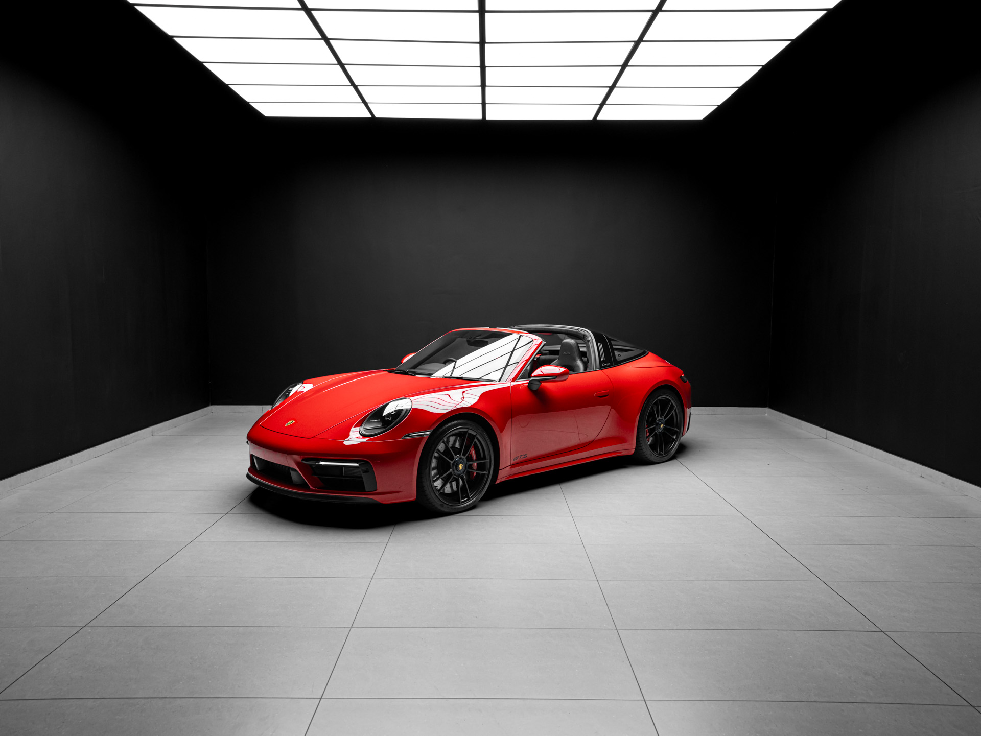 2025 Porsche 911 Targa 4 GTS Cabriolet