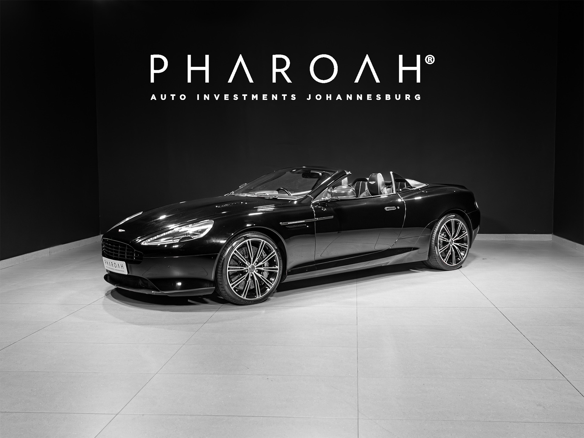 2015 Aston Martin DB9 Volante Carbon