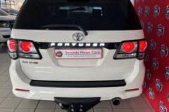 2014 TOYOTA FORTUNER 3.0D-4D RB AUTO