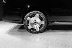 2025 Mercedes-Benz V300d Exclusive