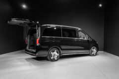 2025 Mercedes-Benz V300d Exclusive