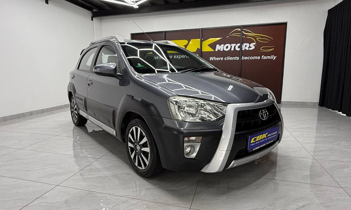 2015 Toyota Etios Cross 1.5 XS