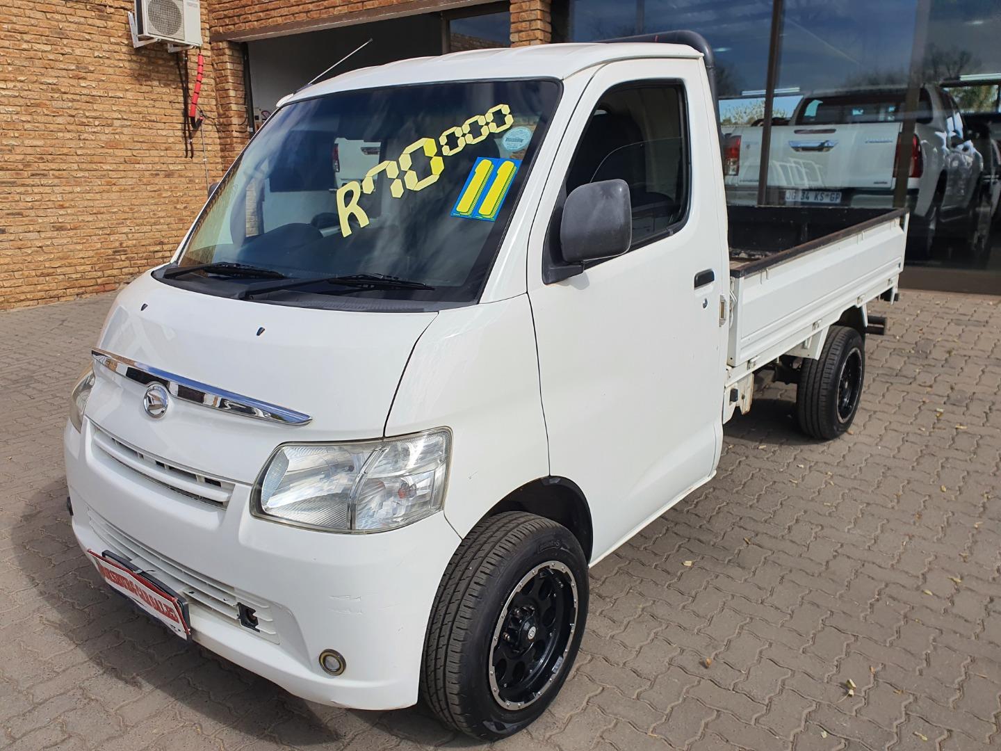 2011 Daihatsu Gran MAX 1.5