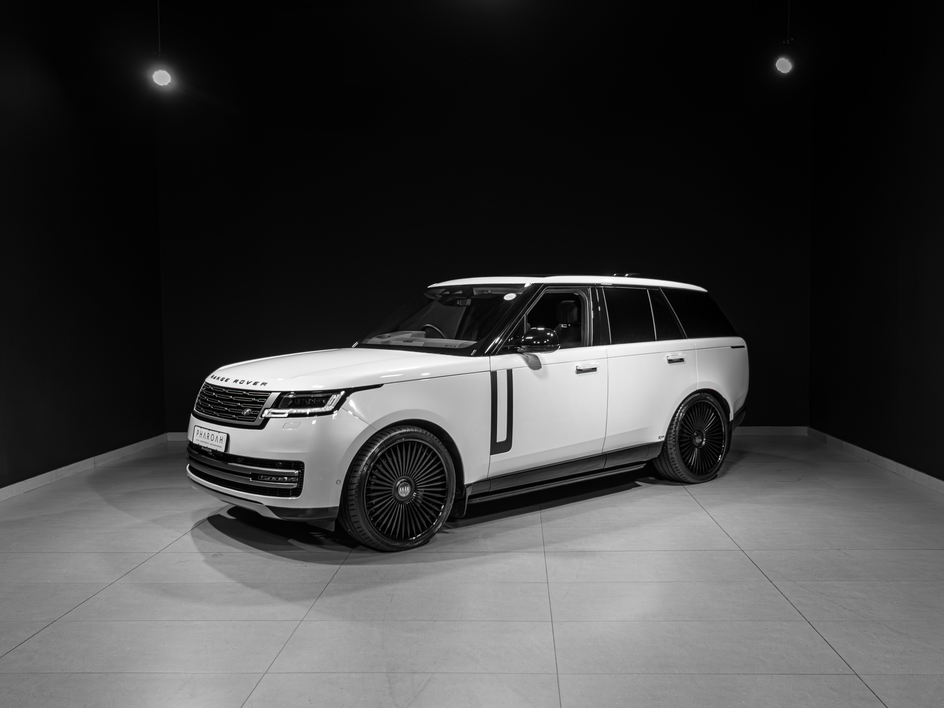 2025 Land Rover Range Rover D350 HSE