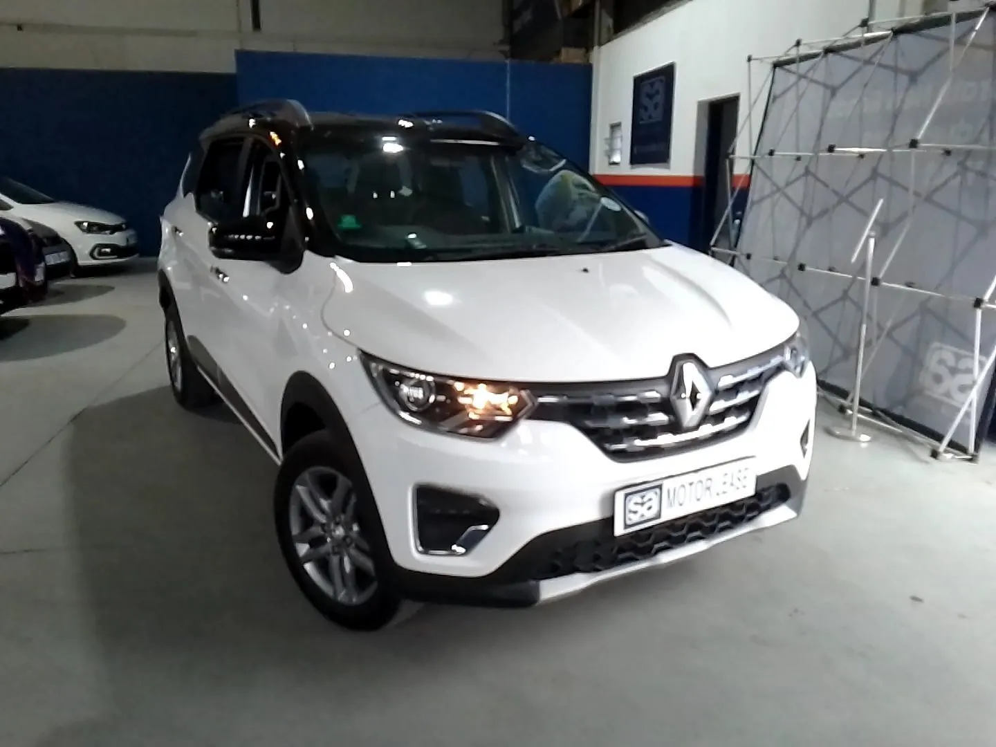 Renault Triber/1.0 INTENS 5MT