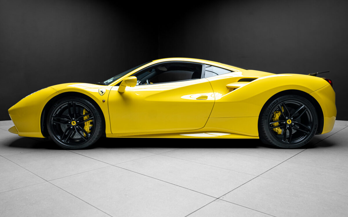 2016 FERRARI 488 GTB