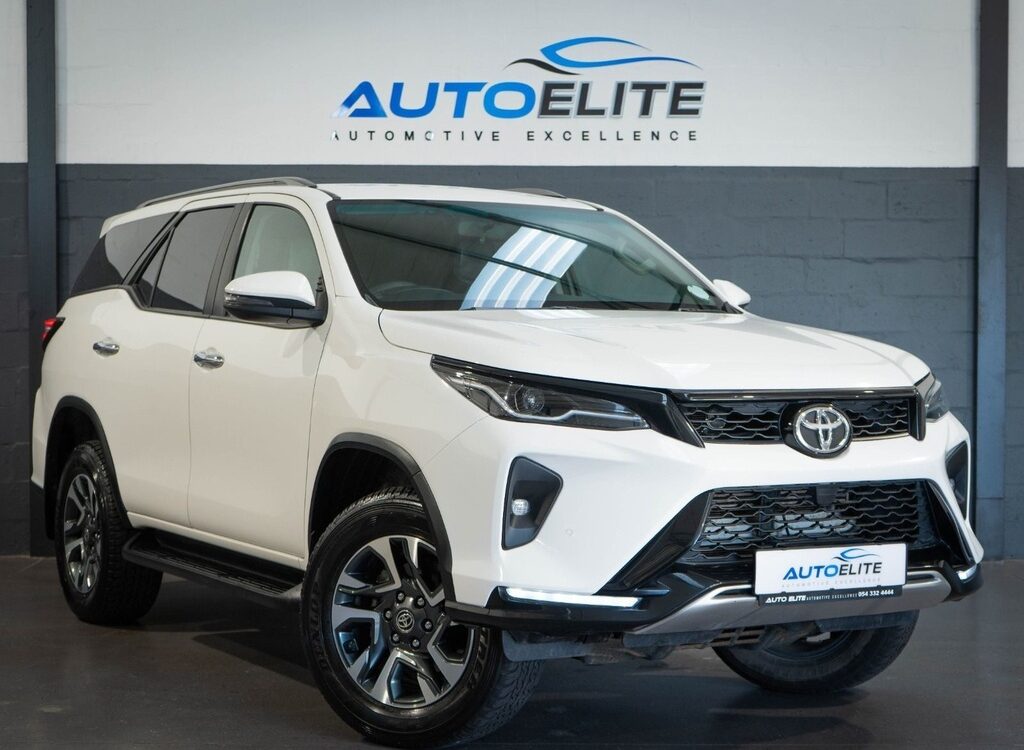 TOYOTA FORTUNER 2.4GD-6 R/B A/T